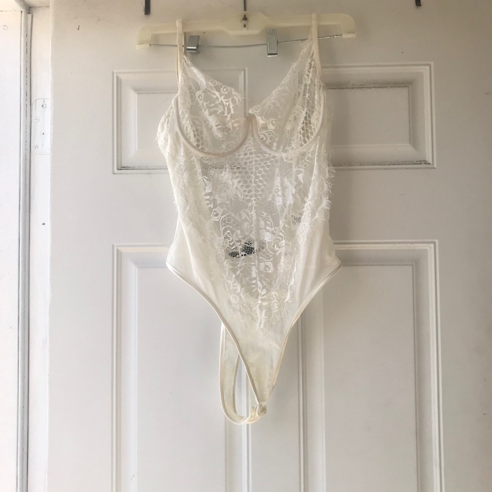 Lace bodysuit
